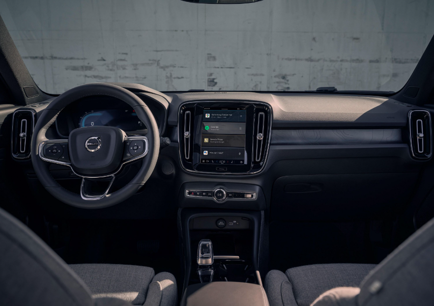 2025 Volvo XC40 Interior