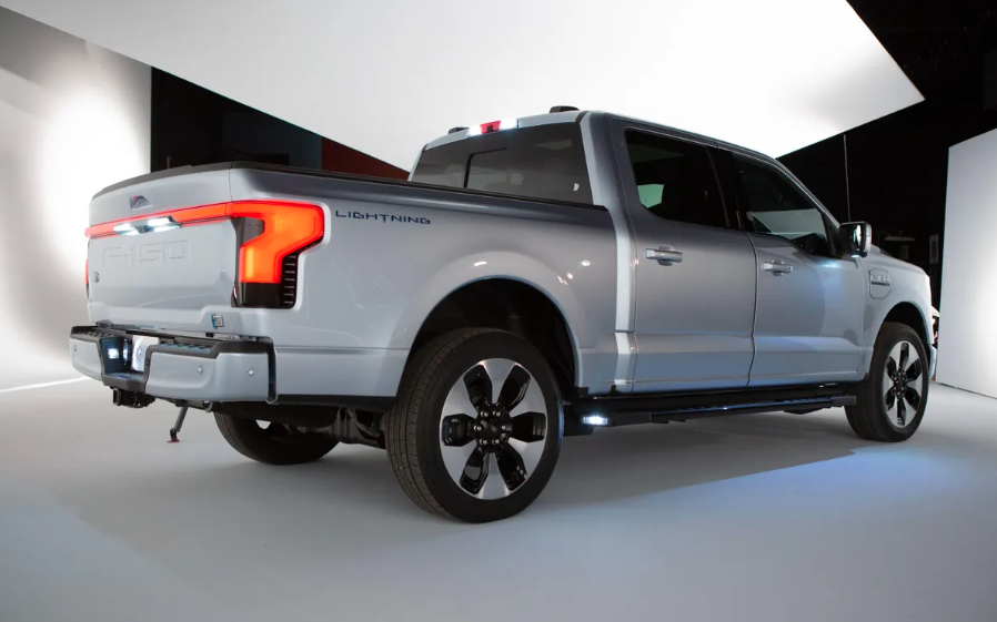 The 2025 Ford F-150 Lightning is expected to enter the market