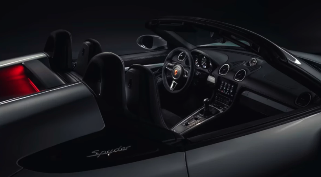 2025 Porsche Spyder RS Interior